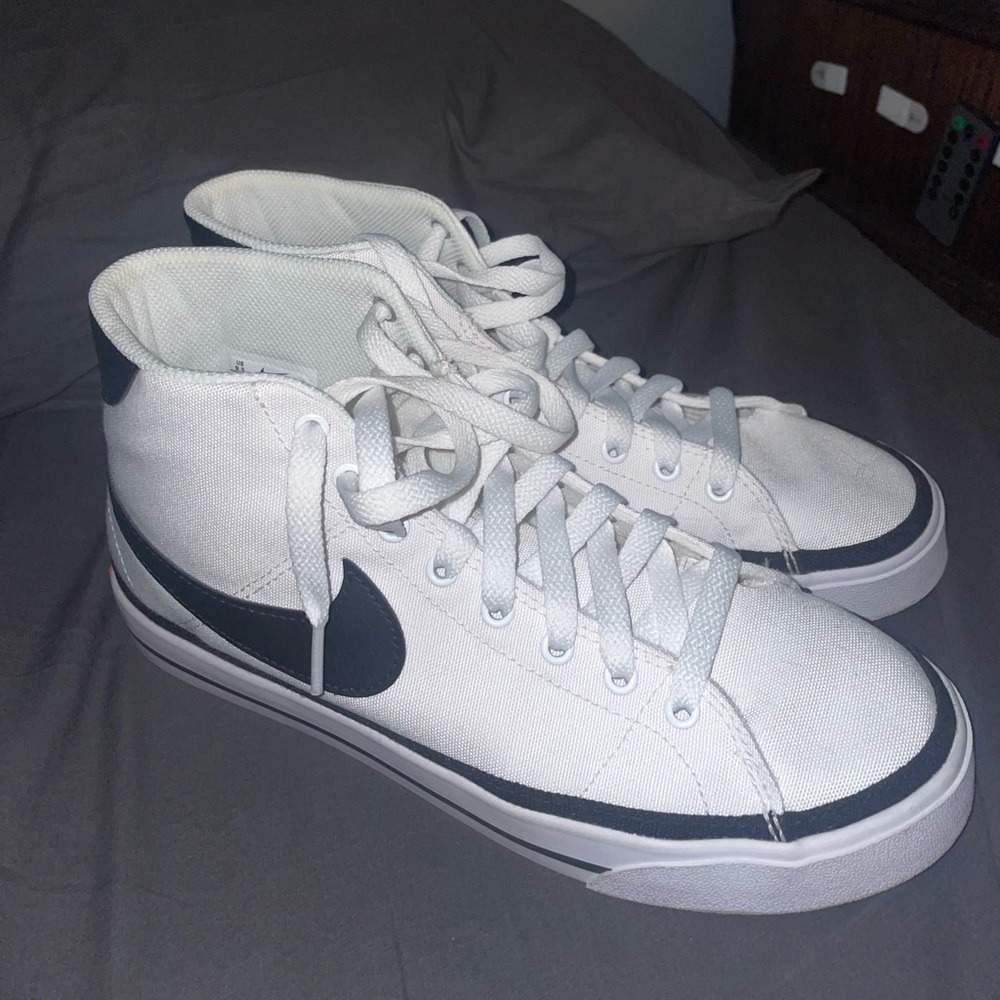 Nike platform blazer shoe